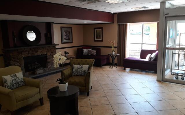 OYO Hotel Phenix City Central