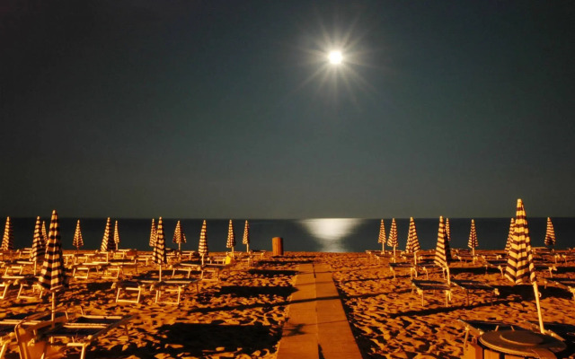 Paradise Beach Resort