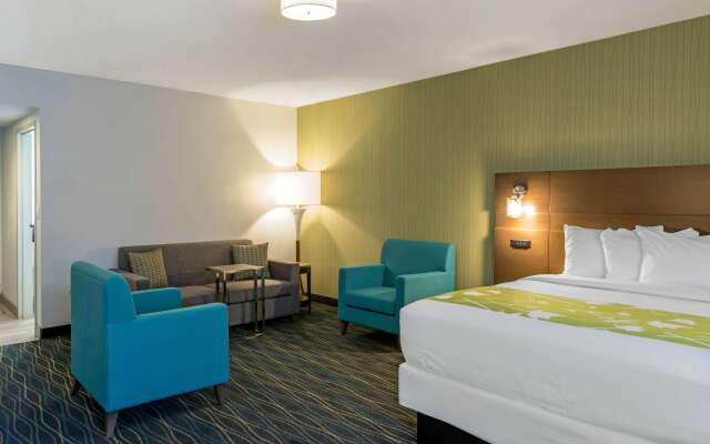 Radisson Hotel Grand Rapids Riverfront