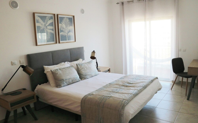 3-bedroom Apartment With Pool, Gym & Jacuzzi