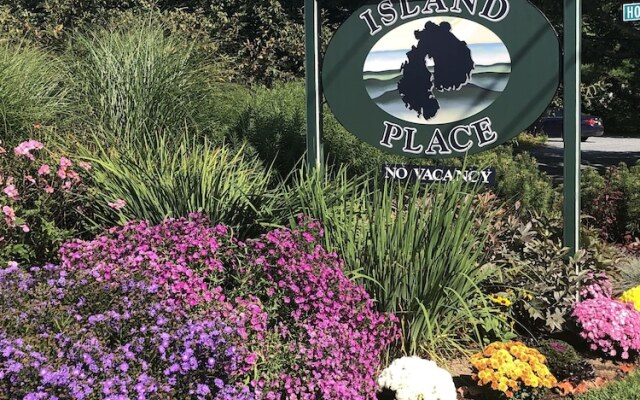 Island Place