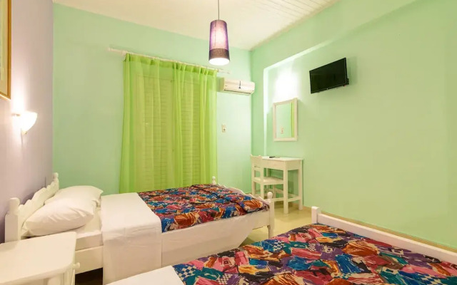 Ni-Mar Studios & Apartments
