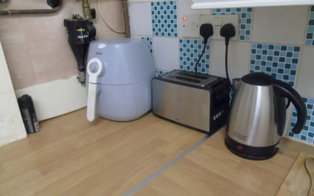 Lovely 2-bed House in Bolton Greater Manchester