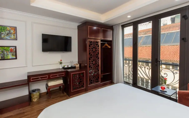 Golden Legend Palace Hotel
