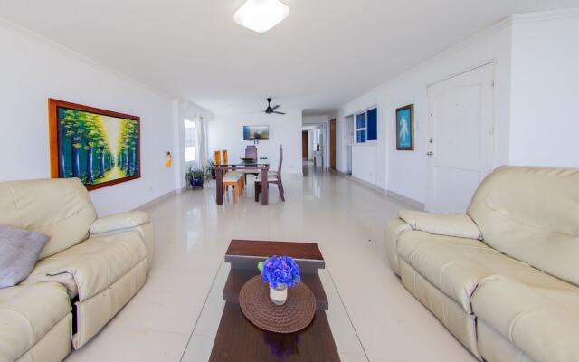 Malecon- Apartamento Frente Al Mar