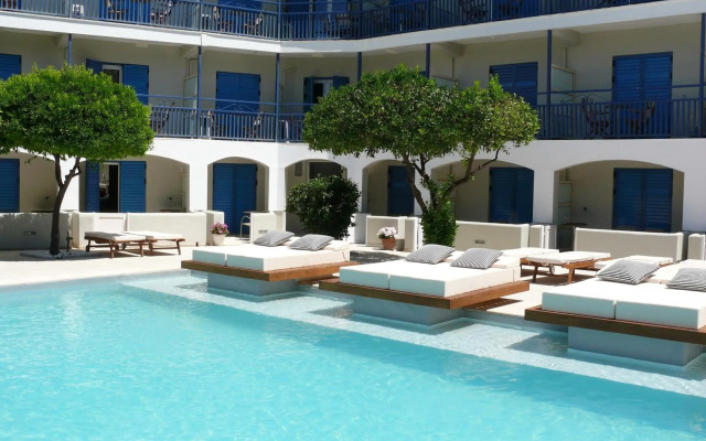 Danae Hotel