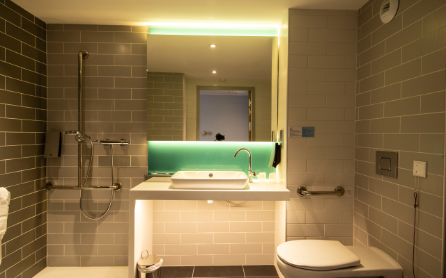 Holiday Inn Express Bordeaux - Lormont, an IHG Hotel