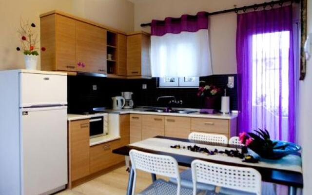 Calma Apartments & Studios