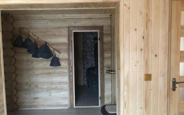 Wodden Cottage in Yasinya