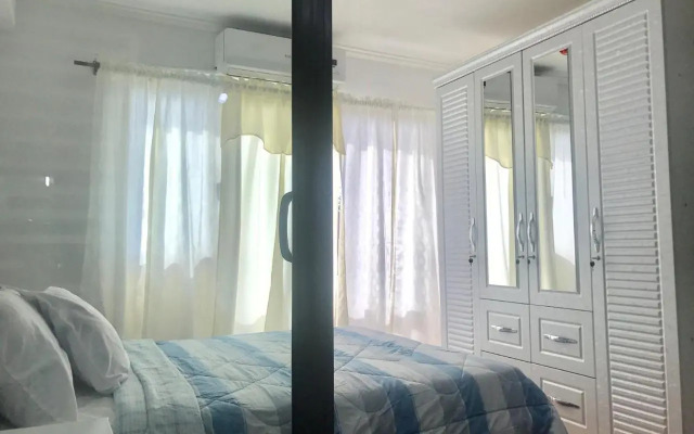Fully Furnished 1BR Condo Unit