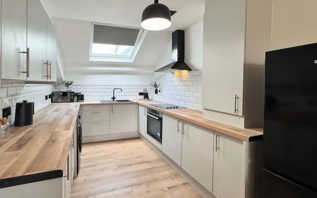 2 Bedroom Queen Street