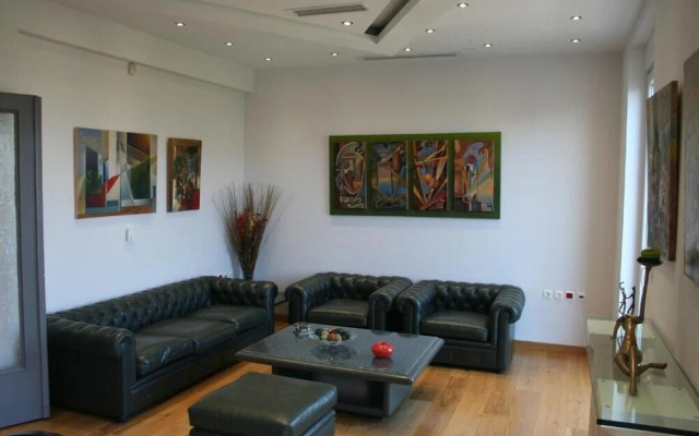 Acropolis Elegant Penthouse