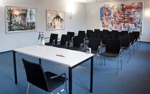 Elzenveld Hotel & Seminarie