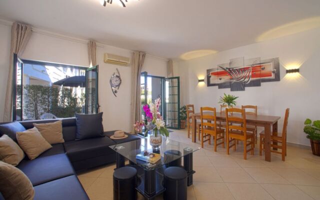 House Verão Ferreiras