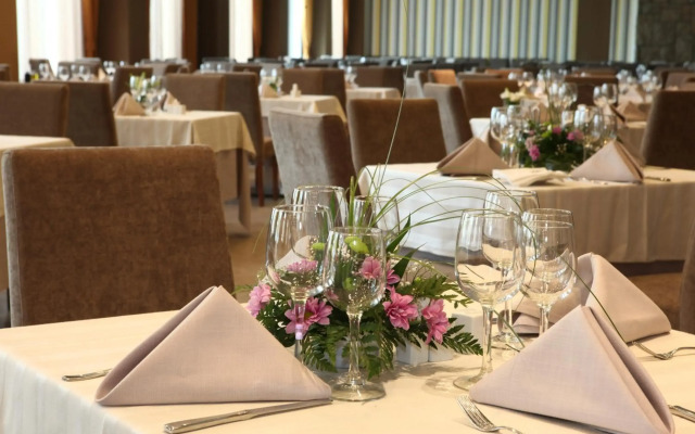 Iaki Hotel