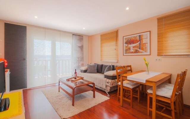 Awesome Home in Pisak With Wifi and 2 Bedrooms