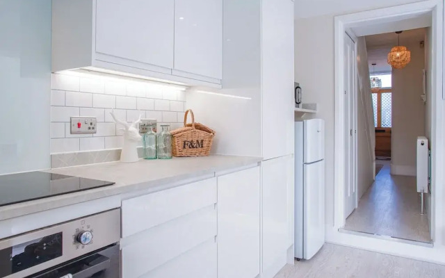 Stunning Townhouse with Large Garden