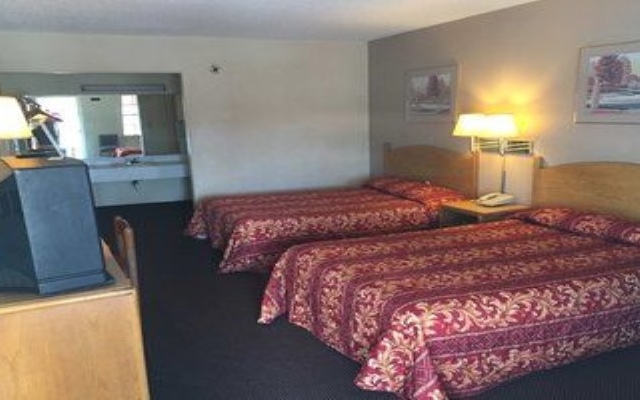 University Inn & Suites