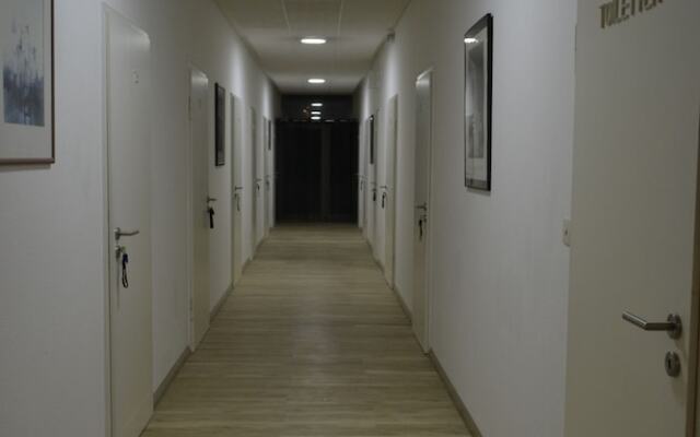 Pension Highway 3 Sennestadt-Bielefeld