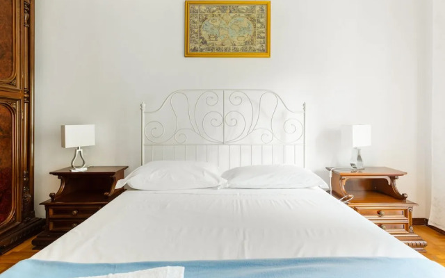 Bright Flat With Shared Garden