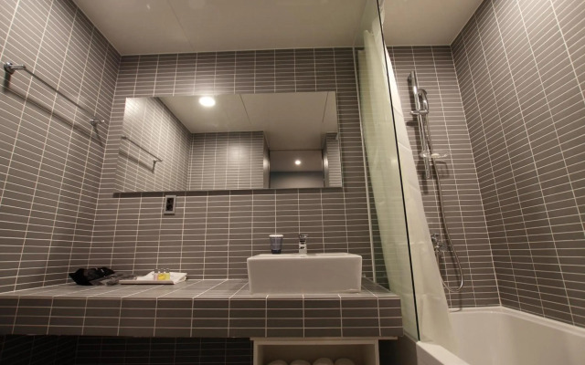 141 Mini Hotel