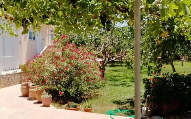 Villa Eleana