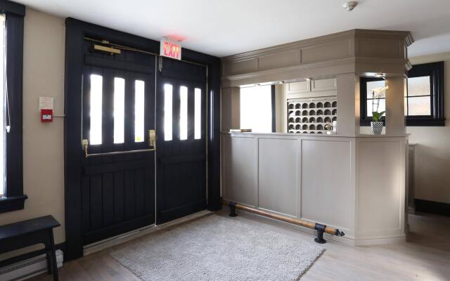 The Little Inn of Bayfield