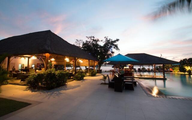 Peninsula Bay Resort