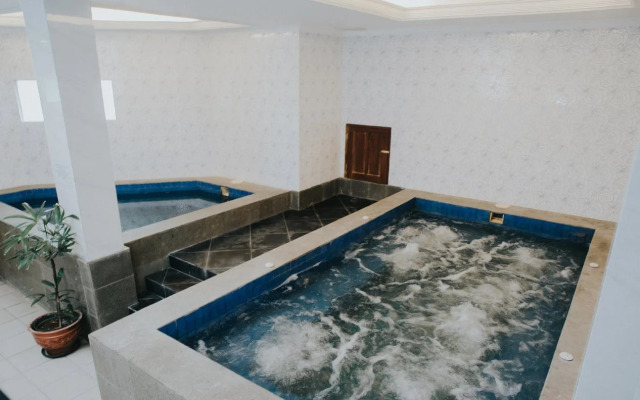 Adhiwangsa Hotel & Convention Hall