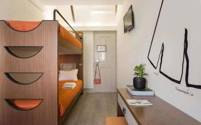 Serenata Hostel