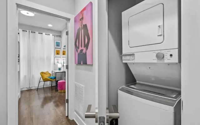 City Heights - Broadway Designer Condo