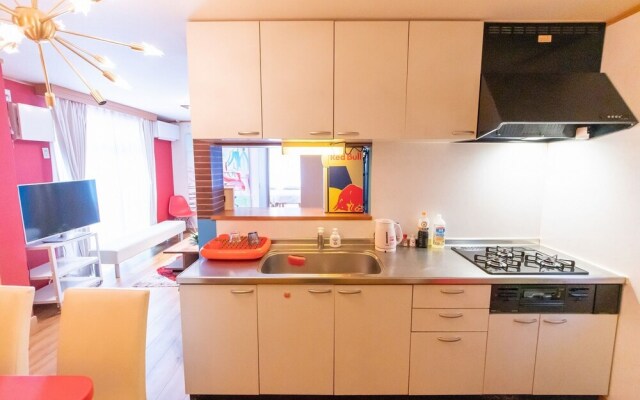 KUMI's Home for 14 Guests