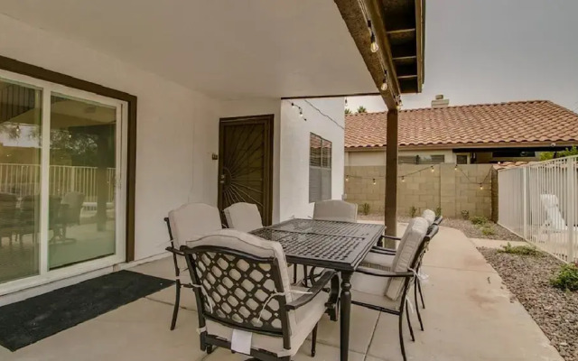 Fully Renovated Kierland Retreat W/pool & 4-bdrms!