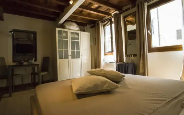 Suite Ghibellina