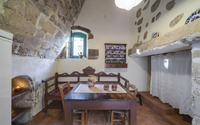 Moundros 1620 Venetian residence