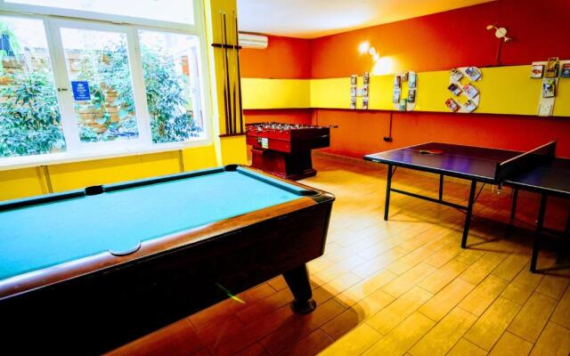 Onefam Les Corts Hostel