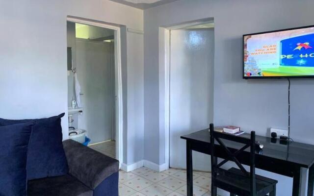Cosy 2brm with WiFi, 5min from CBD
