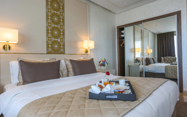 Suite Hotel Casa Diamond - Image 3