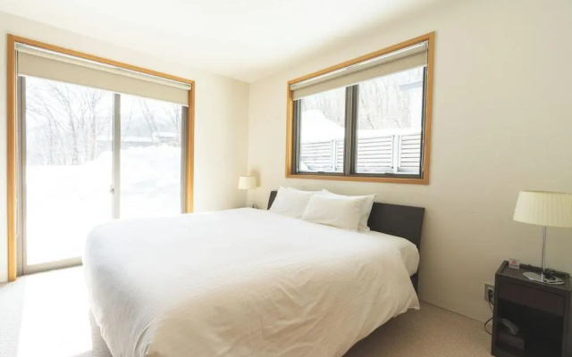 Solar Chalets – Guest Rooms – Hakuba