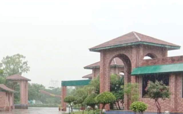 Swapanlok Farms And Resorts