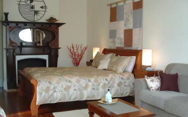 Huonville Guesthouse