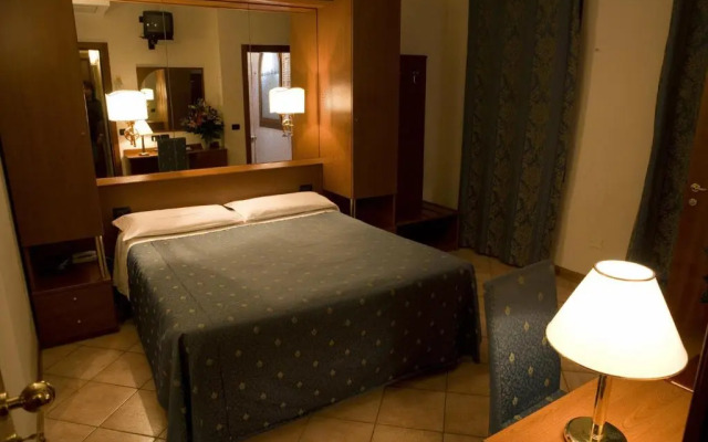 Hotel Cris