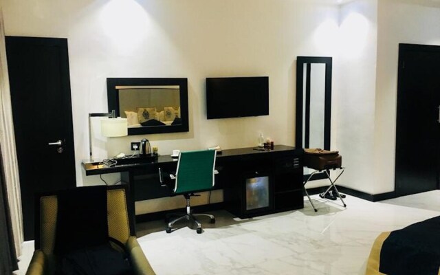 Parktonian Hotel Ikate