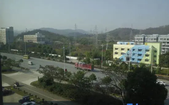 Huxi Tree International Hotel