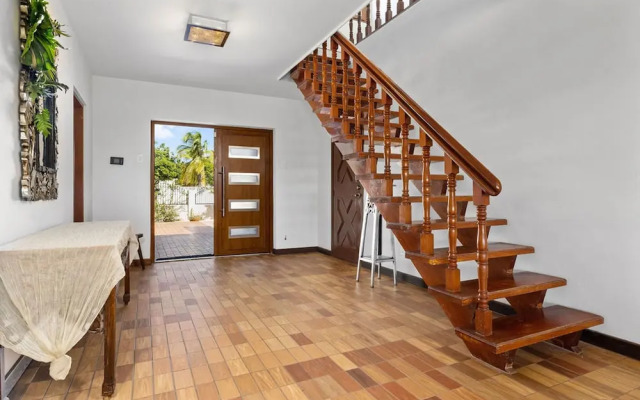 Spacious 4BR Villa Private Pool Cozy Location