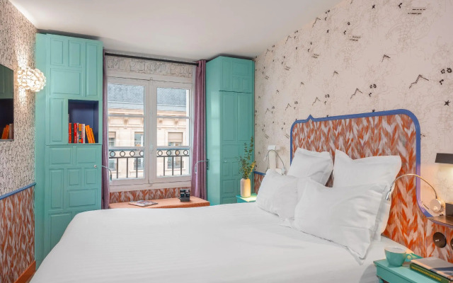Hôtel Crayon Rouge
