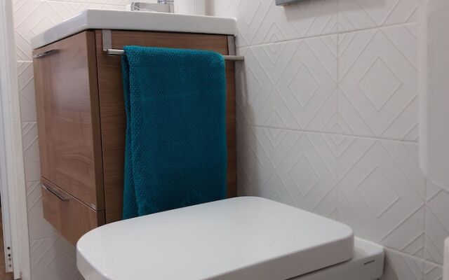 Charming 2-bed House in Sesimbra