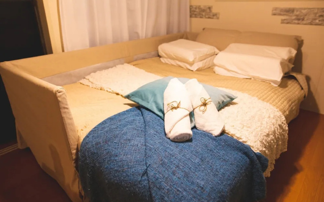 Shinsaibashi Beach House – Guest Rooms – Osaka