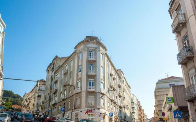 Angola Top Floor 6 Bedrooms