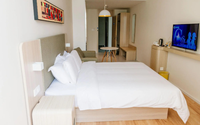 Hanting Hotel Tianjin Binhai International Airport
